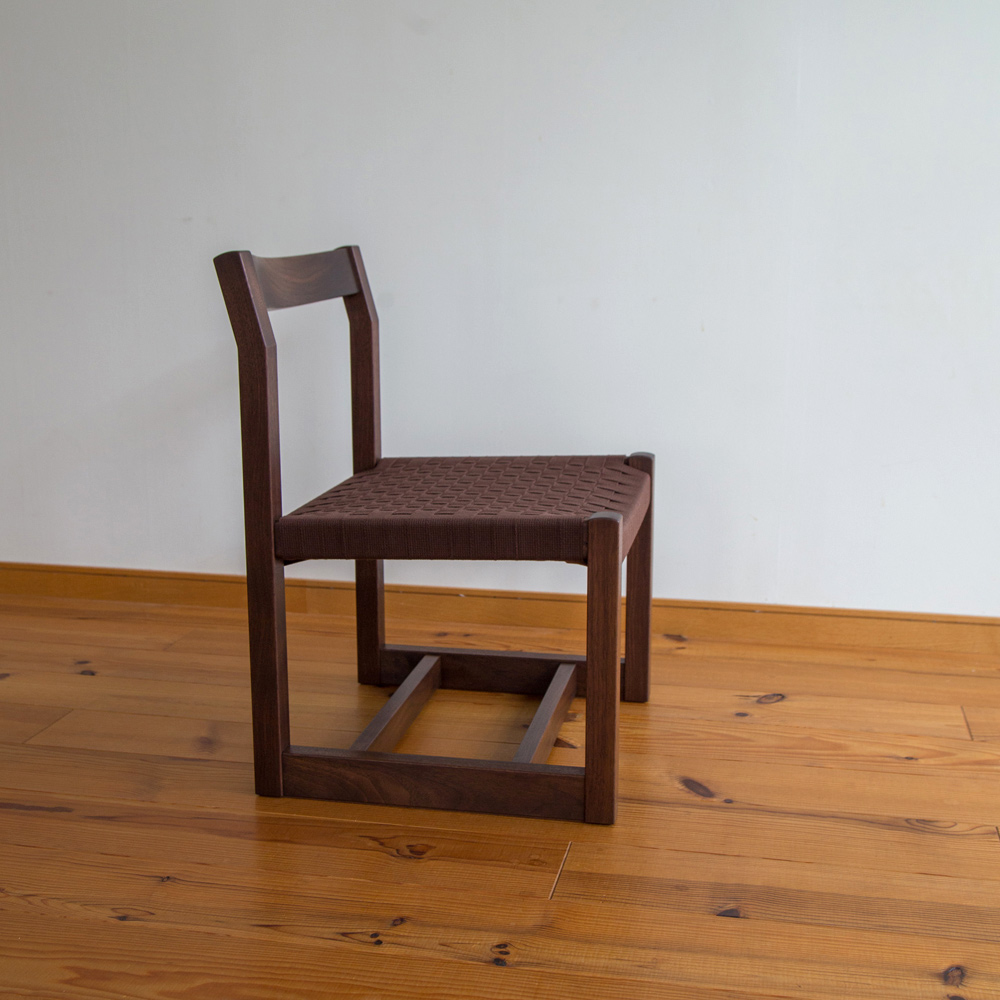 和室で使う椅子　座面高30cm　ウォールナット