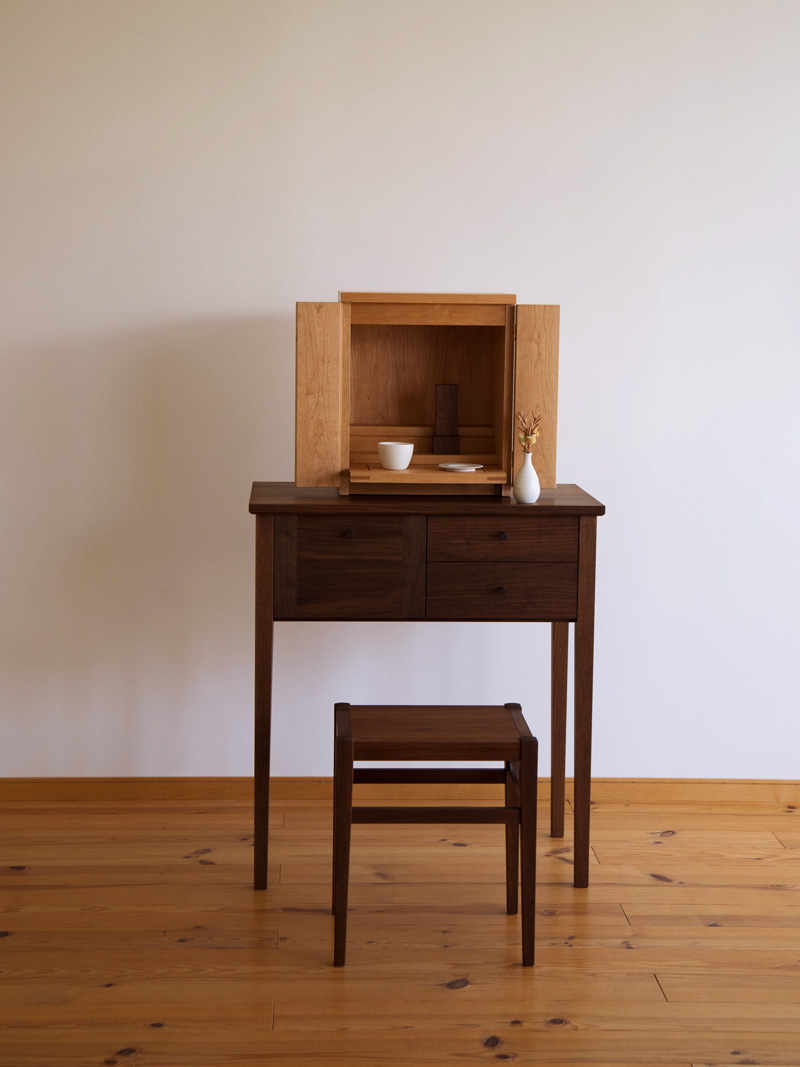 手作り家具　厨子と置台と椅子のセット　幅80cm
