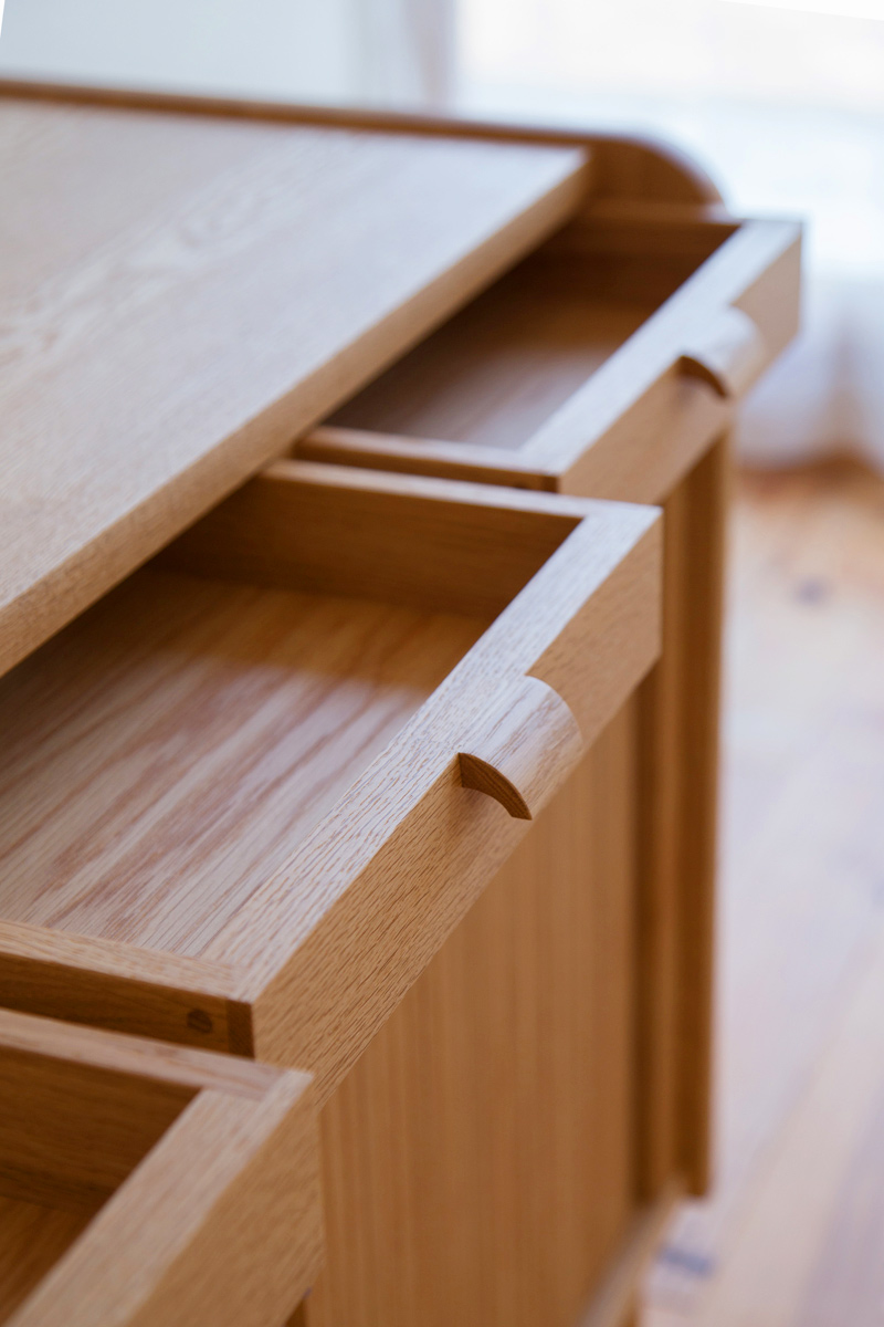 手作り家具　北欧スタイルのサイドボード