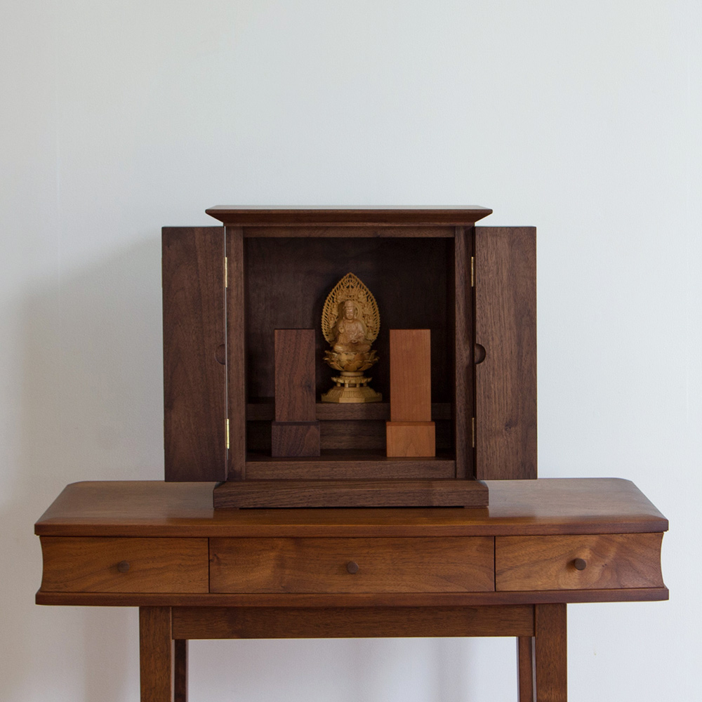 オーダー家具　無垢の木で作るシンプルな小型仏壇