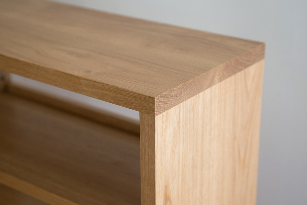 奥行き27cmの本棚 高さの低い本棚 高さの低い本棚 奥行きの浅い書棚