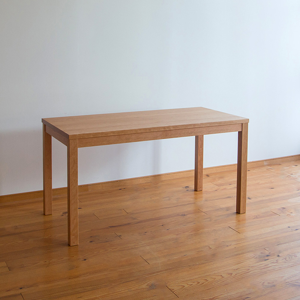 ダイニングテーブルとしても使えるデスク 将来はテーブルとして使える勉強机