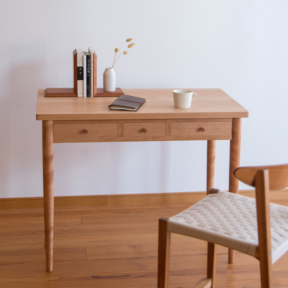 �ݑ�Ζ��̃f�X�N�@�I�C���t�B�j�b�V��