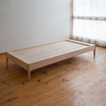 シンプルなベッド　メープル無垢材　オーダーメイド