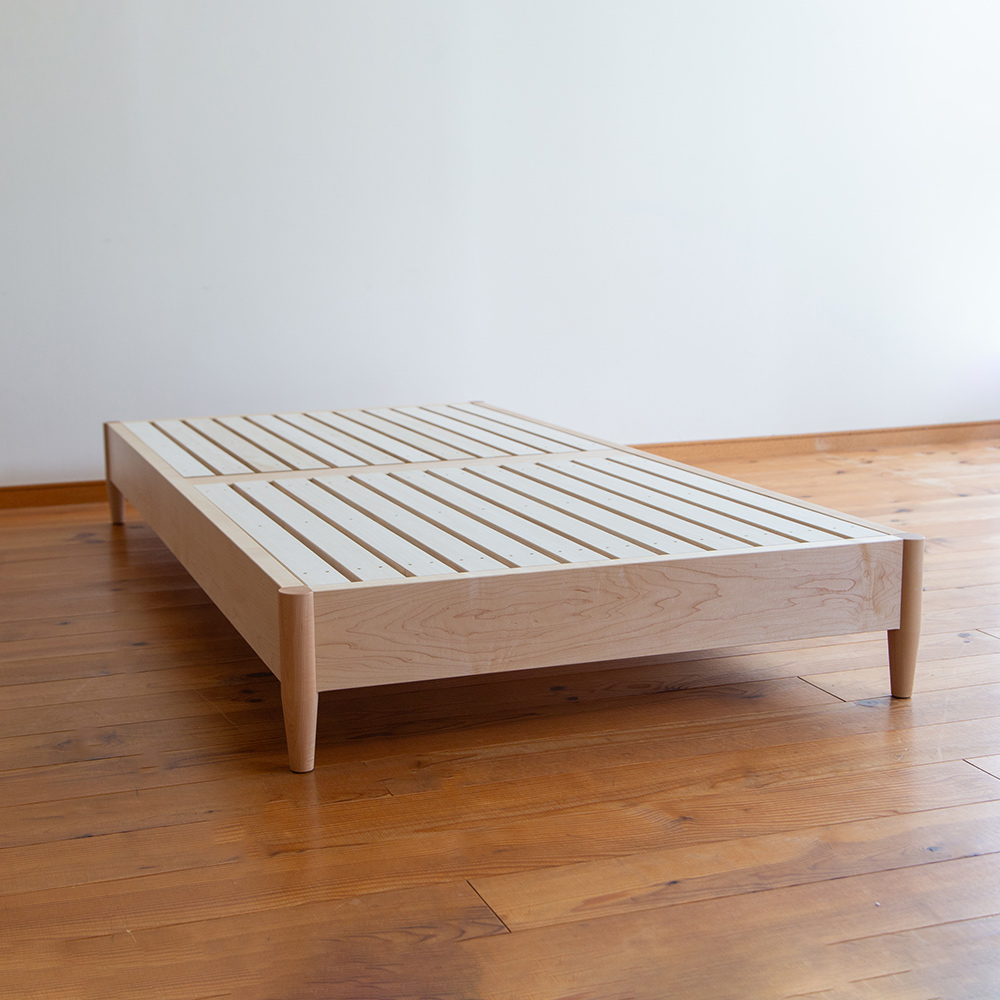 丸足のベッド ヘッドレスタイプ オーダーメイドのシングルベッド メープル