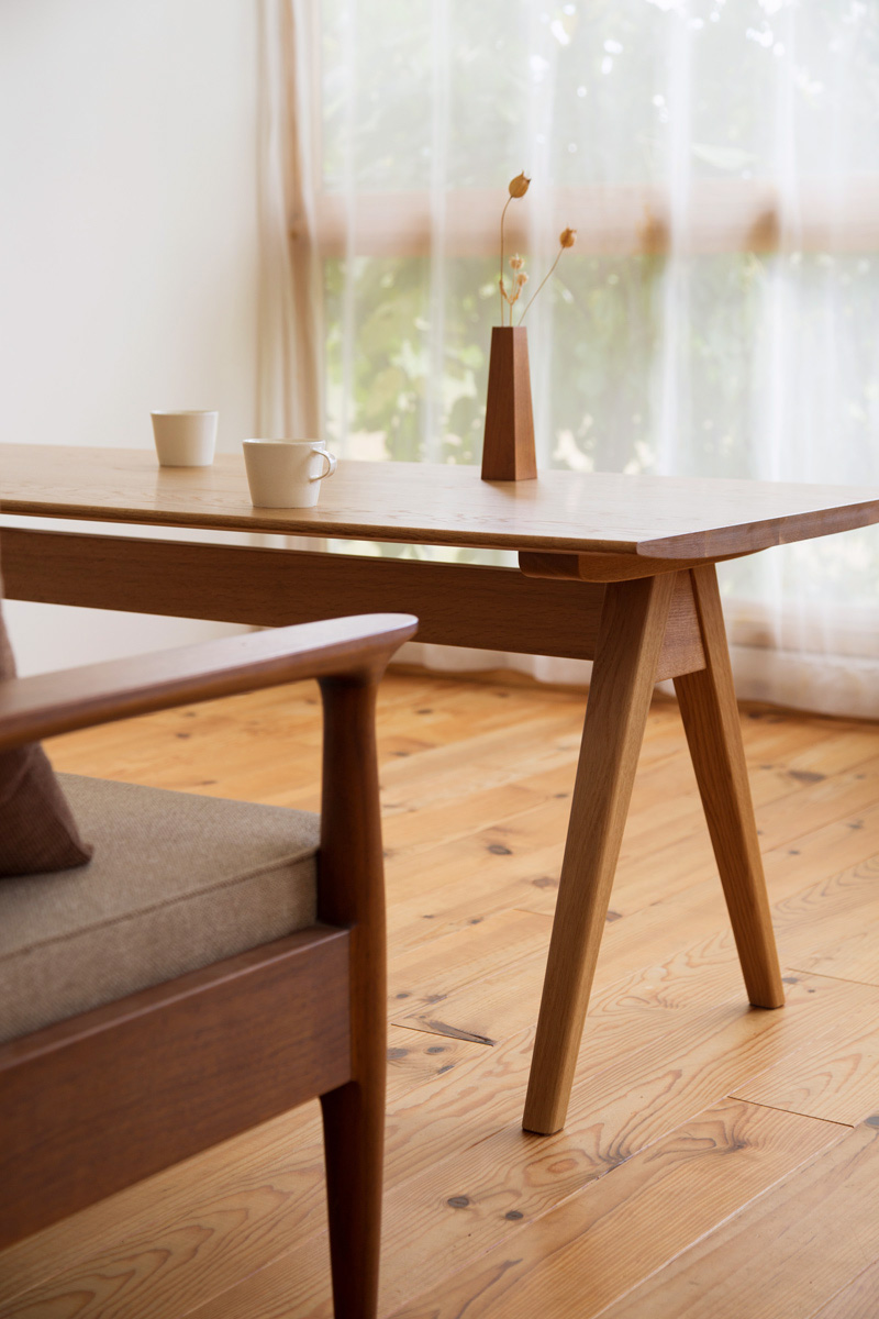 オーダー家具　ソファに合わせるテーブル　ナラ無垢材