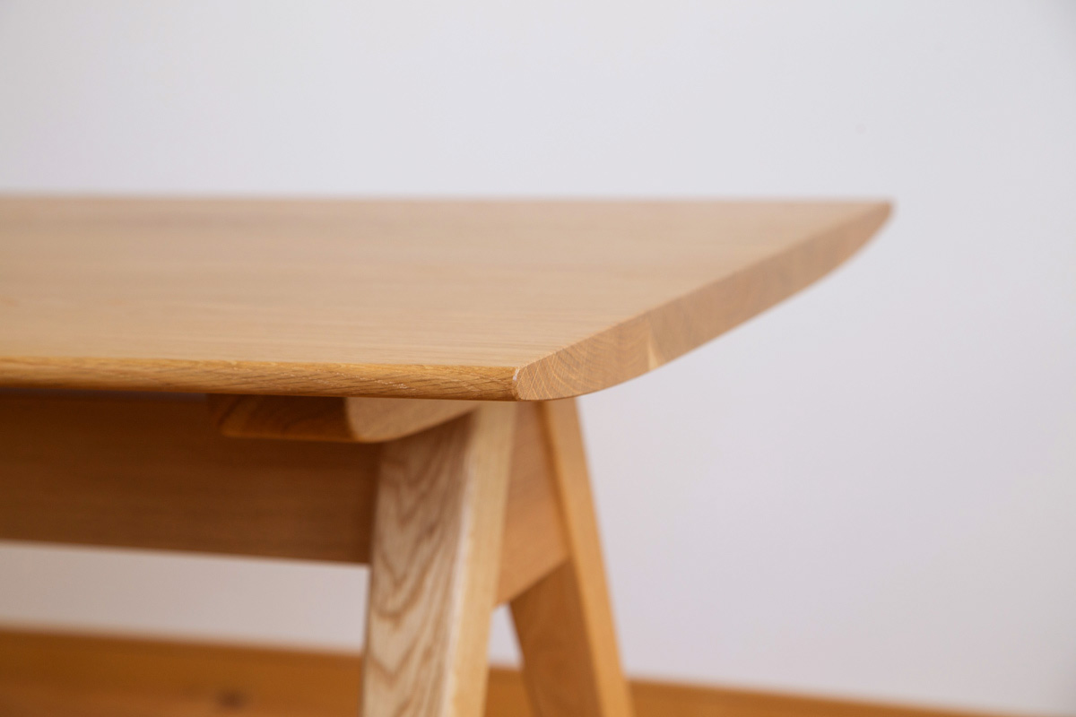 手作り家具工房　ナラのリビングテーブル　150cm