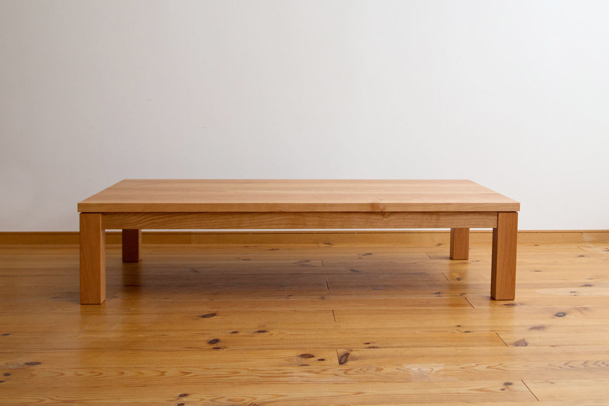 オーダー家具　チェリー無垢材のシンプルなローテーブル　幅150cm