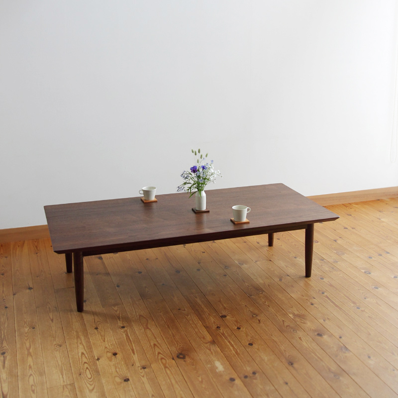 ウォールナットのオーダーローテーブル　（150×75cm）
